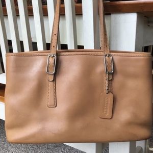 Coach Medium Tan Leather Tote Purse